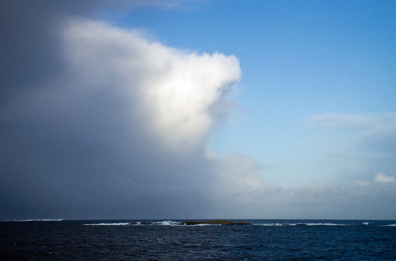 057 copy.jpg - Storm clouds near Flø